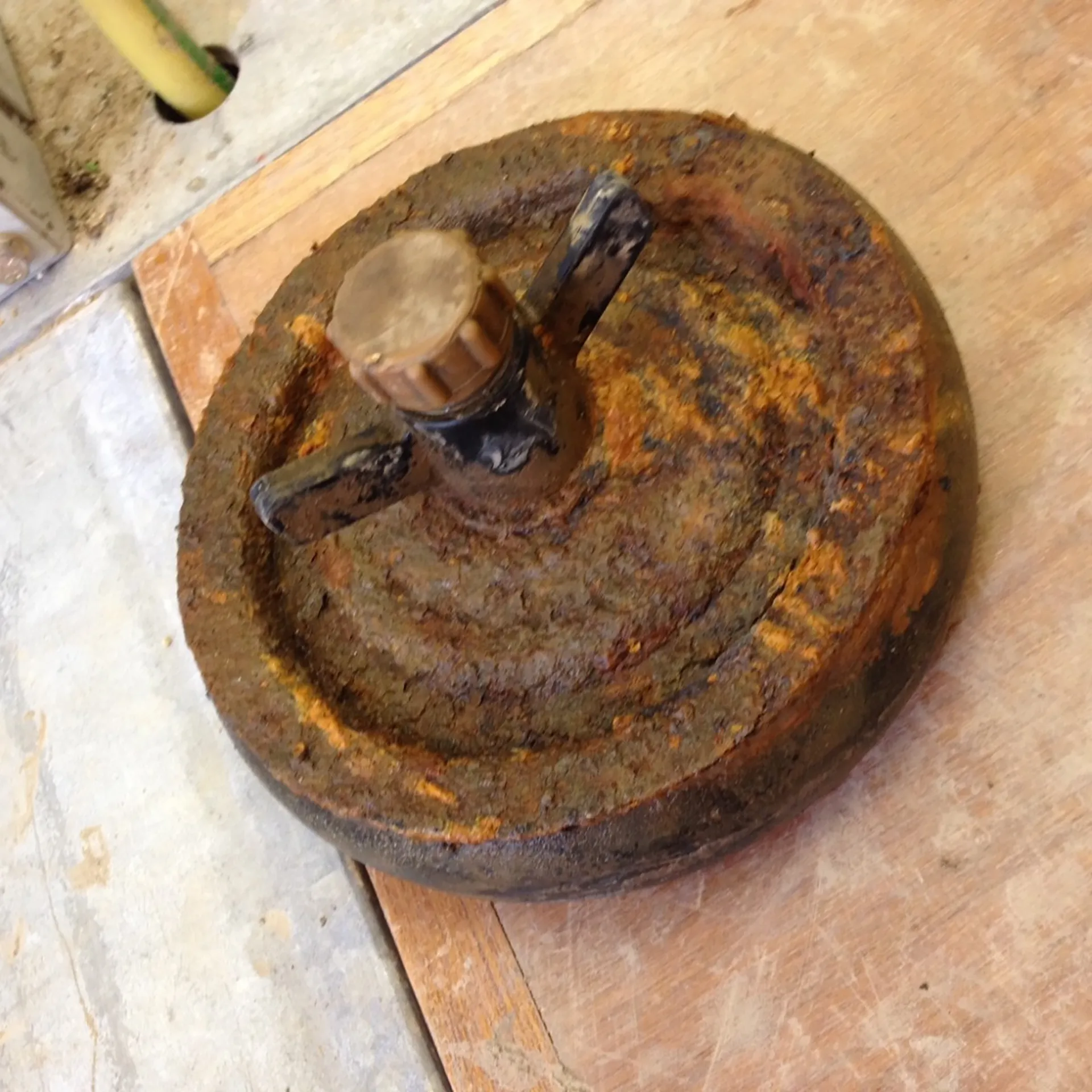 mechanical bung removed from a leaking duct