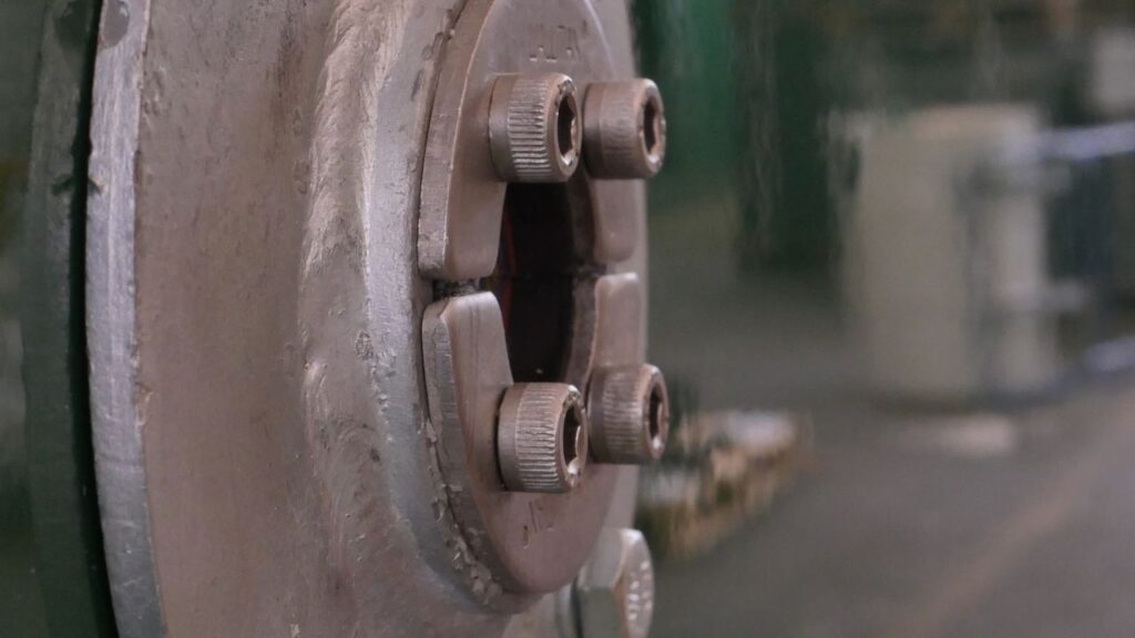 WallMax round frame side angle